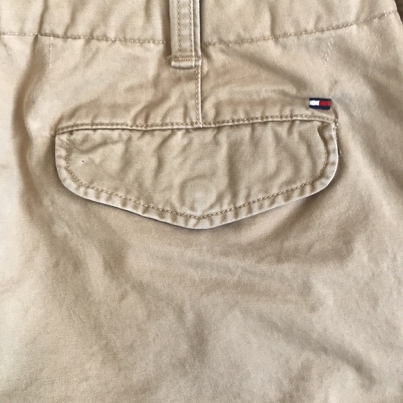 Tommy Hilfiger cargo shorts - Picture 3 of 6